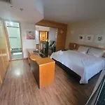 Flat No Golden Tulip By Rei Dos Flats